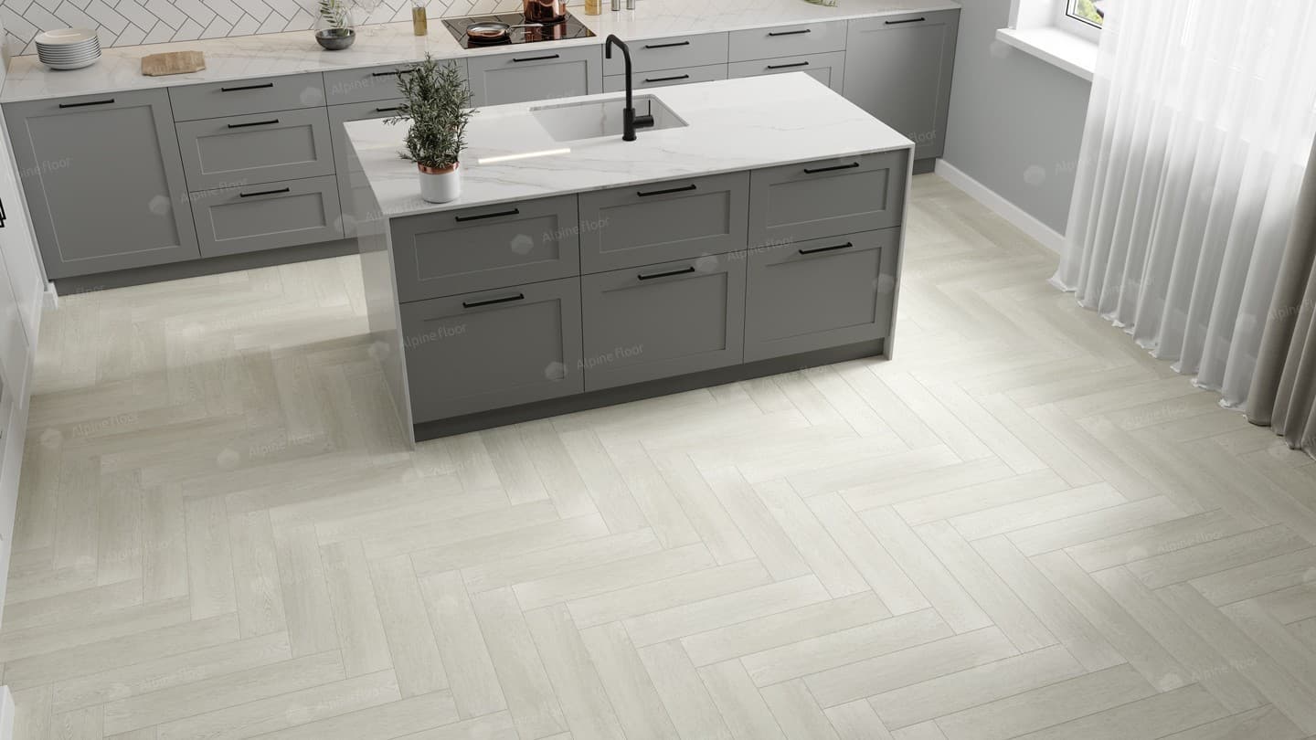 SPC ламинат Изящный паркет (Light Parquet) ЗИМНИЙ ЛЕС ЕСО 13-6 MC