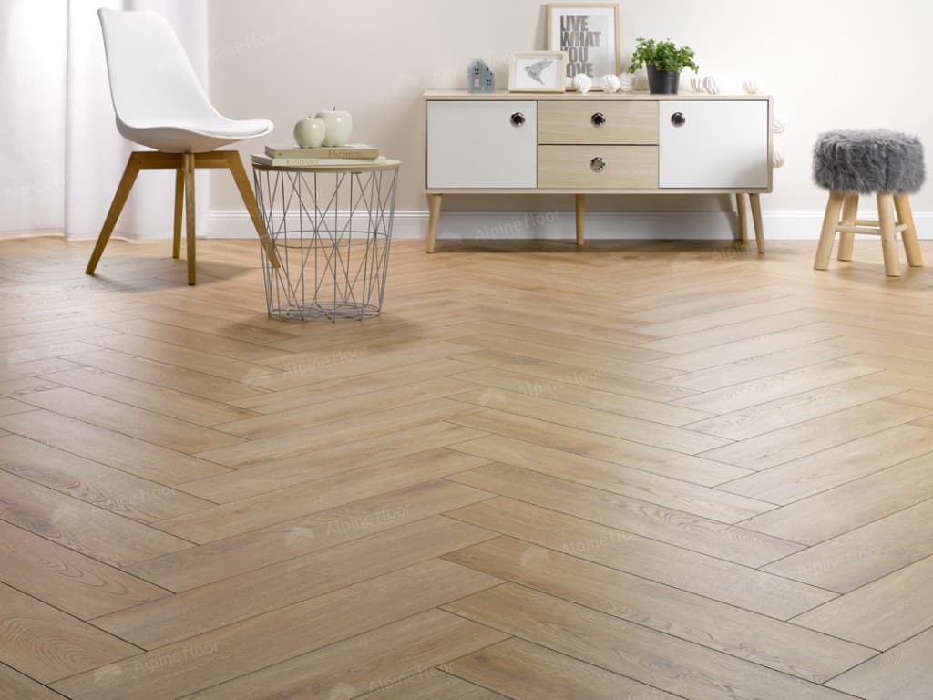 Ламинат Ёлка европейская Дуб Пряный Herringbone 8 BR Cajun Oak 535